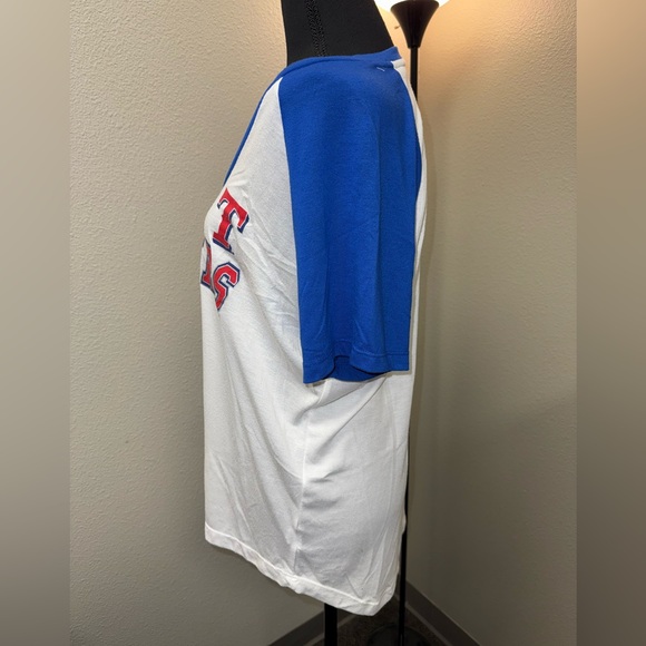 Genuine Merchandise Campus Lifestyle Texas Rangers Shirt. Large. - Picture 4 of 8